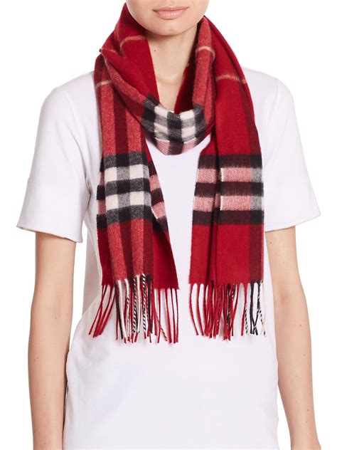 red white checkered burberry scarf